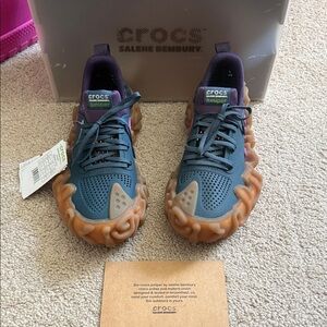 NEW LIMITED EDITION CROCS Juniper Kids Lace-Up Sneakers in Teal and Brown Gum